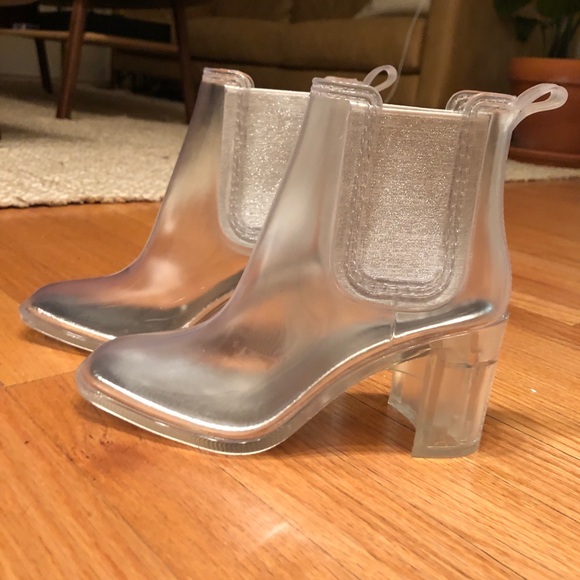 hurricane croc boots